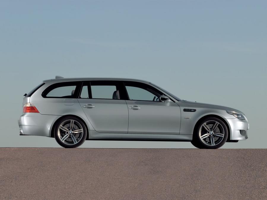  BMW M5 Touring 2007 года  (фото 34 из 56)